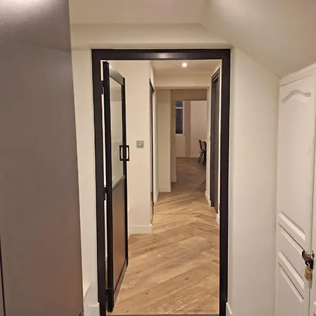 Apartamento Charming Bright In *